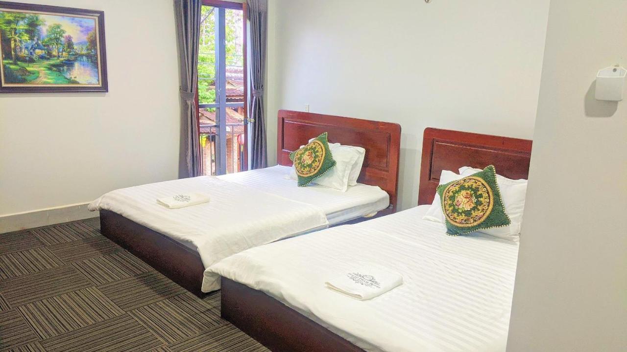 Hotel Khach San Huong Tham 4*
