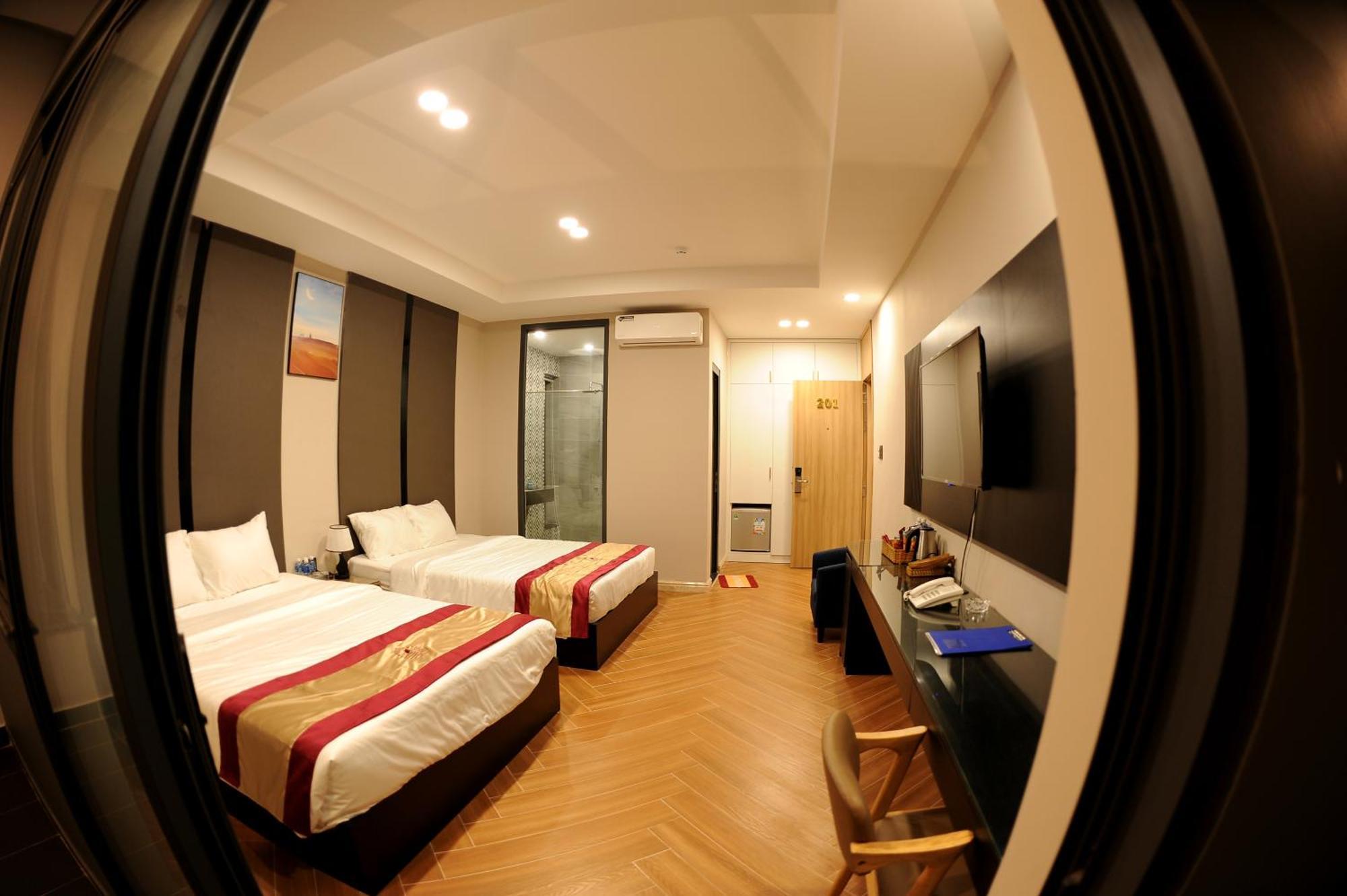 Khách sạn Lahona 3*