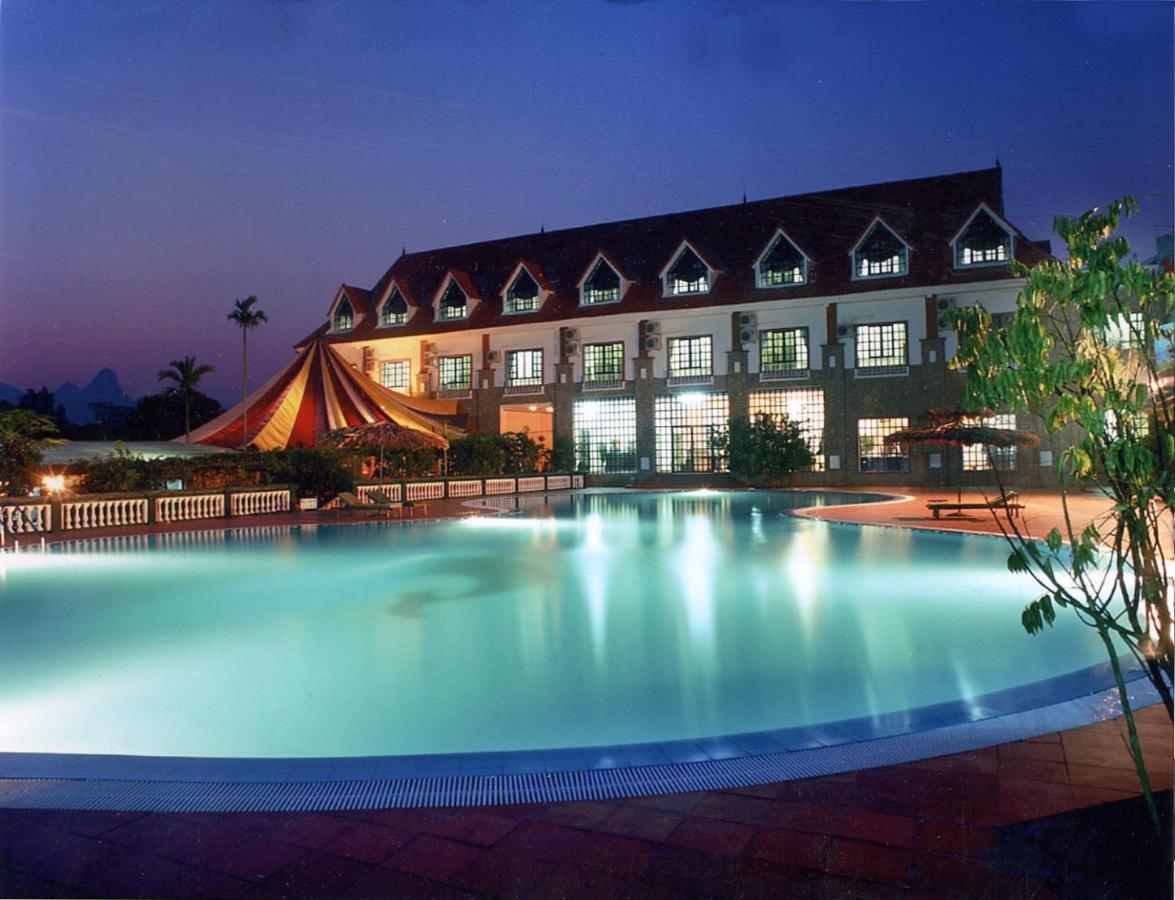 Khách sạn Vresort Kim Boi - Hoa Binh