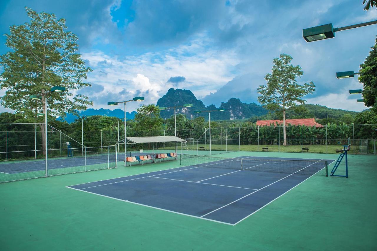 Vresort Kim Boi - Khách sạn 3*