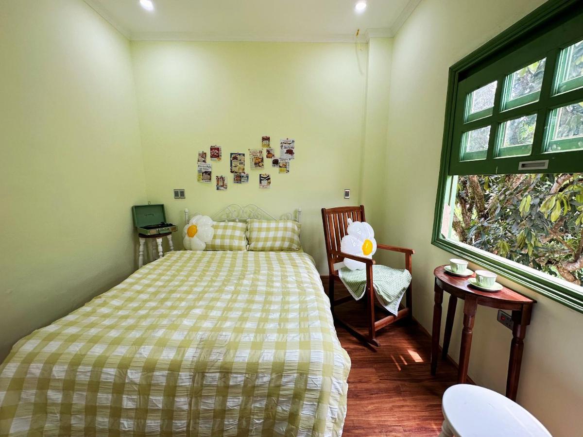 Delapong - Motorbike Tour Hostel *