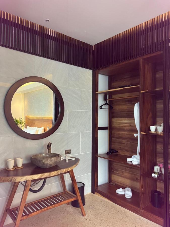 Minawa Kenhga & Resort