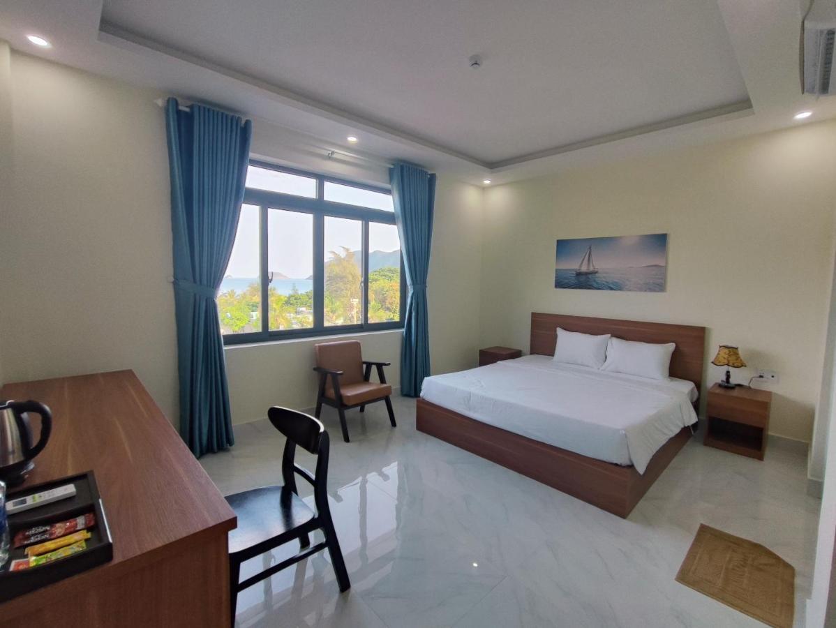 Hoang Anh Con Dao *