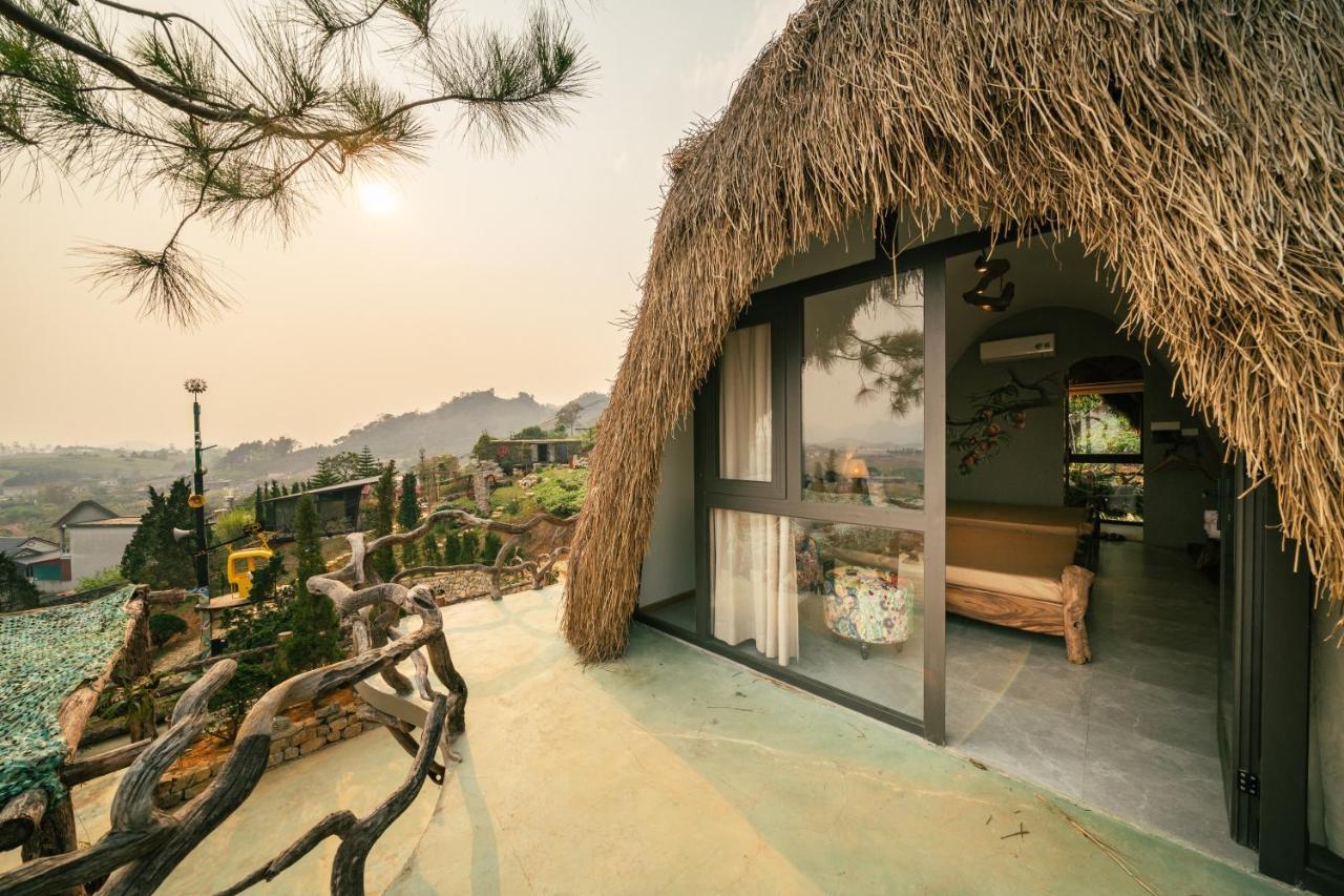 Hippie Resort
