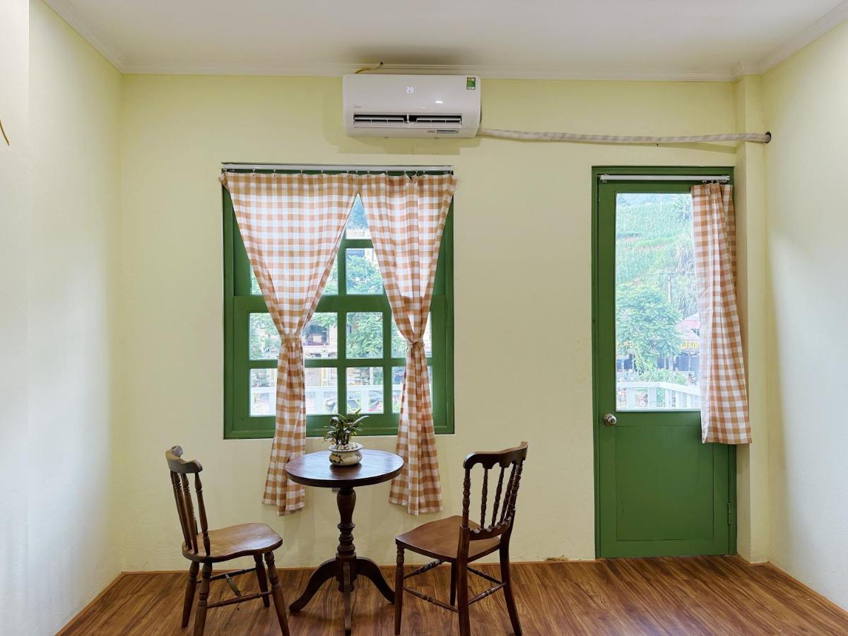 Delapong - Motorbike Tour Hostel Ha Giang