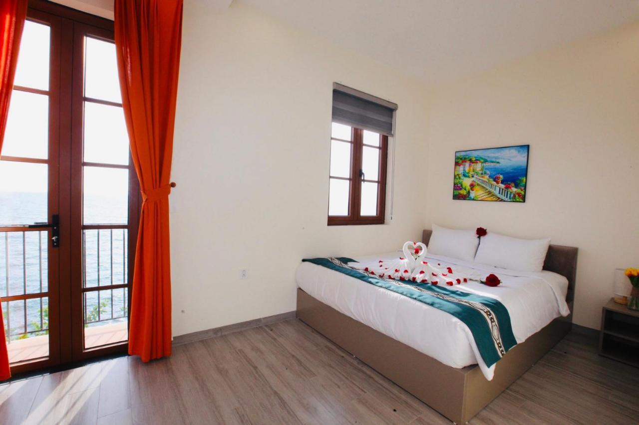 Rova - Free Hon Thom Cable Car & Aquatopia Water Park - Ven Sunset Town