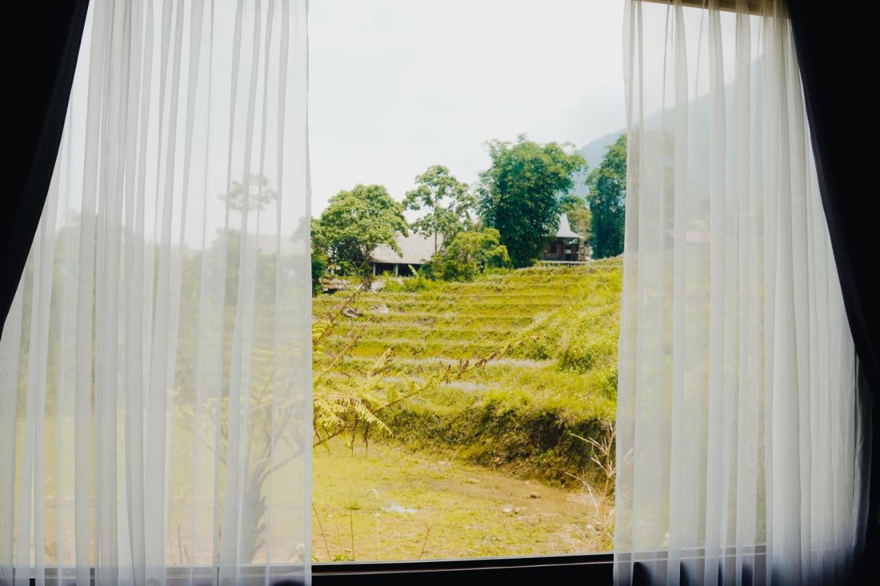 De House & Coffee Lodge