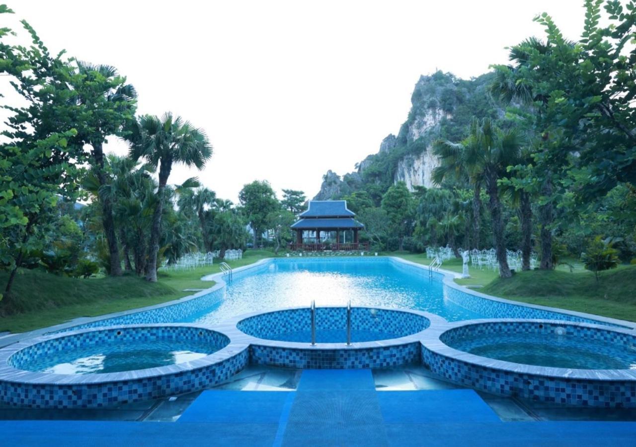 Minawa Kenhga & Resort