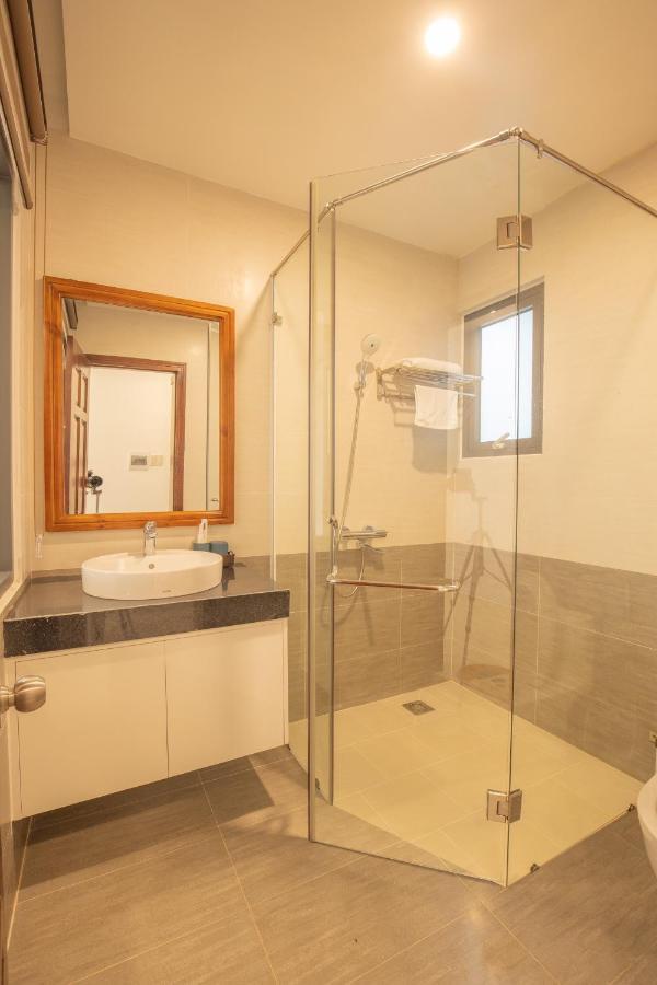 West Life Hotel 3*