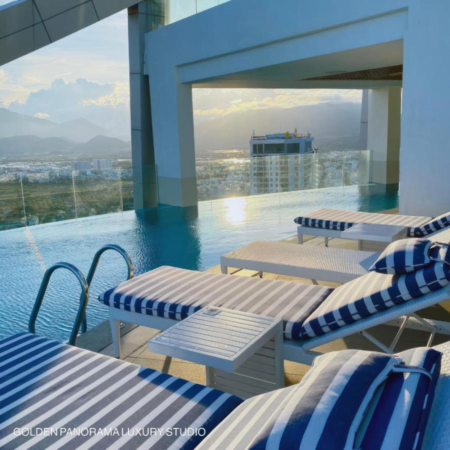 Golden Panorama Luxury Apartment