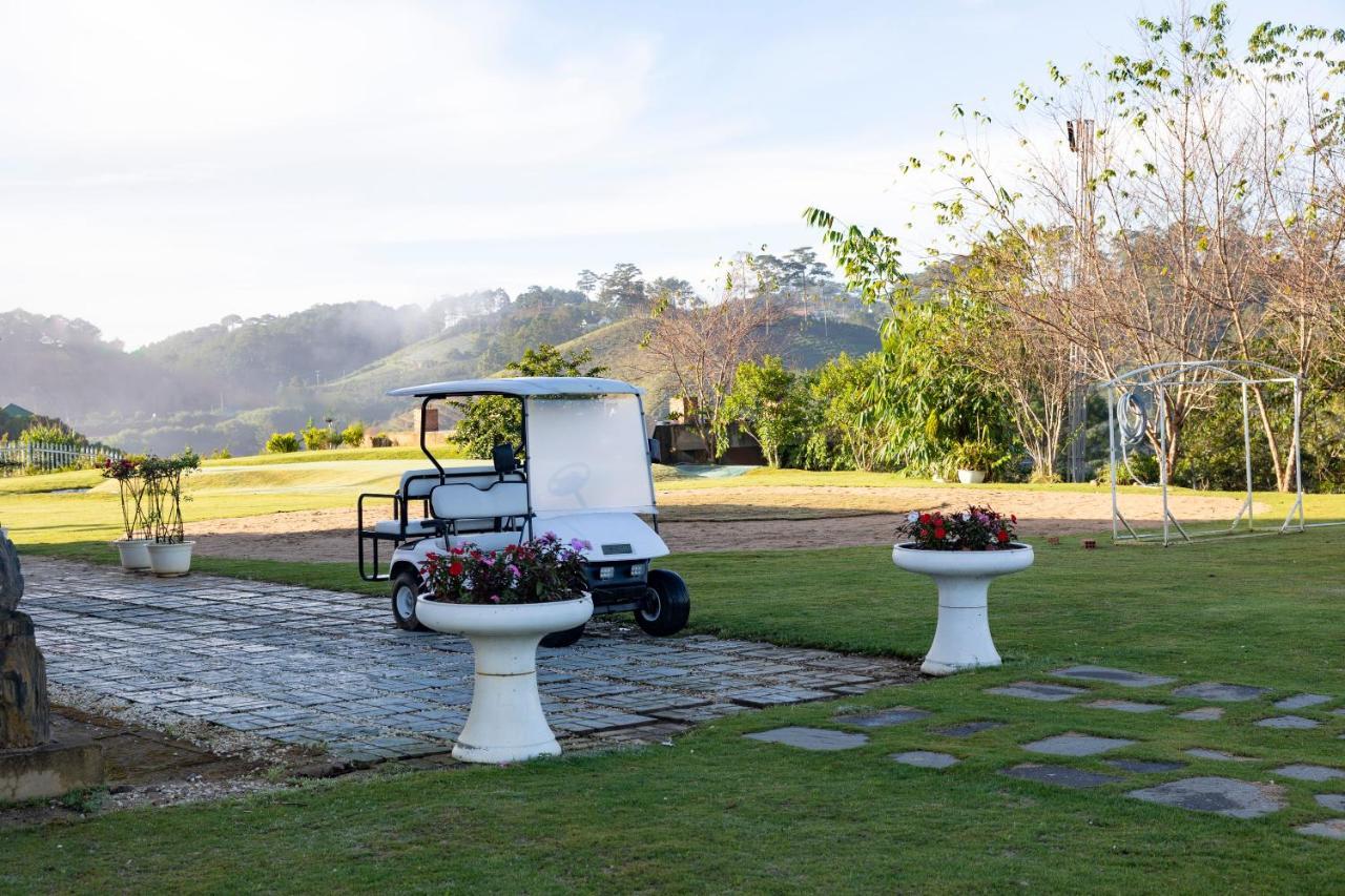 Four Spring & Golfs Resort *