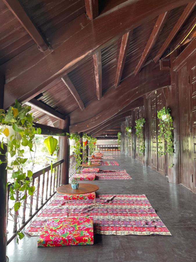 Hotel Woodstock Camp