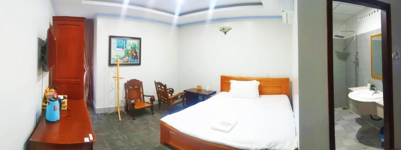 Khach San Huong Tham