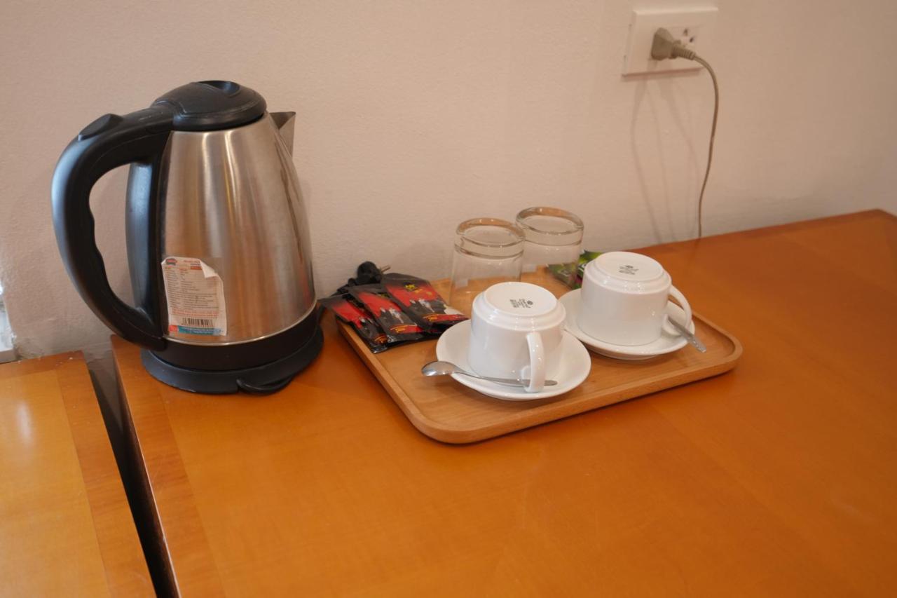 Hotel Golden Sunshine And Travel