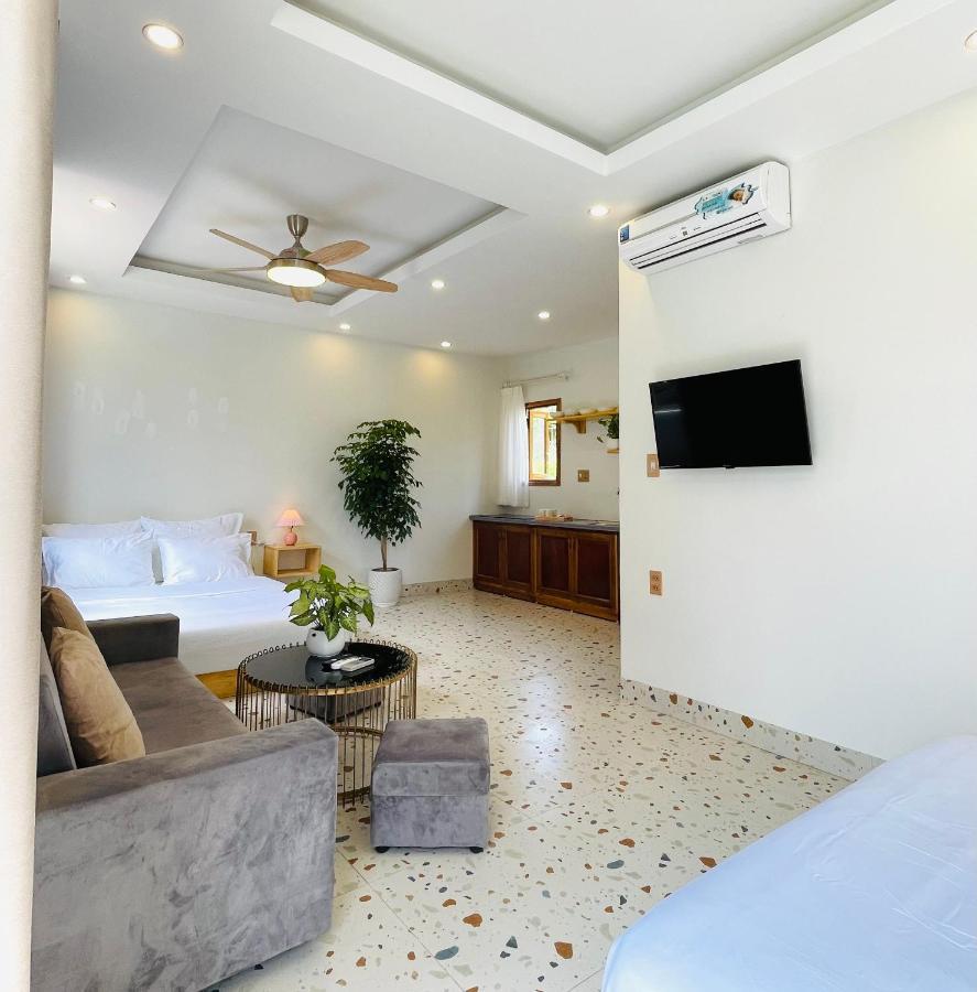 Homestay Sol - *