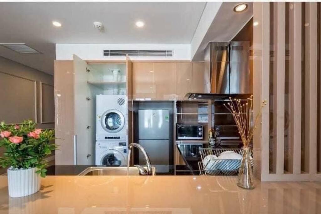 Luxury Seaview Apartment