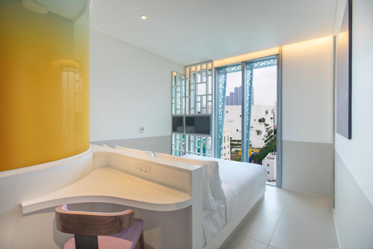 Khách sạn Wink - 24hrs & Rooftop Pool Bar Tuy Hoà