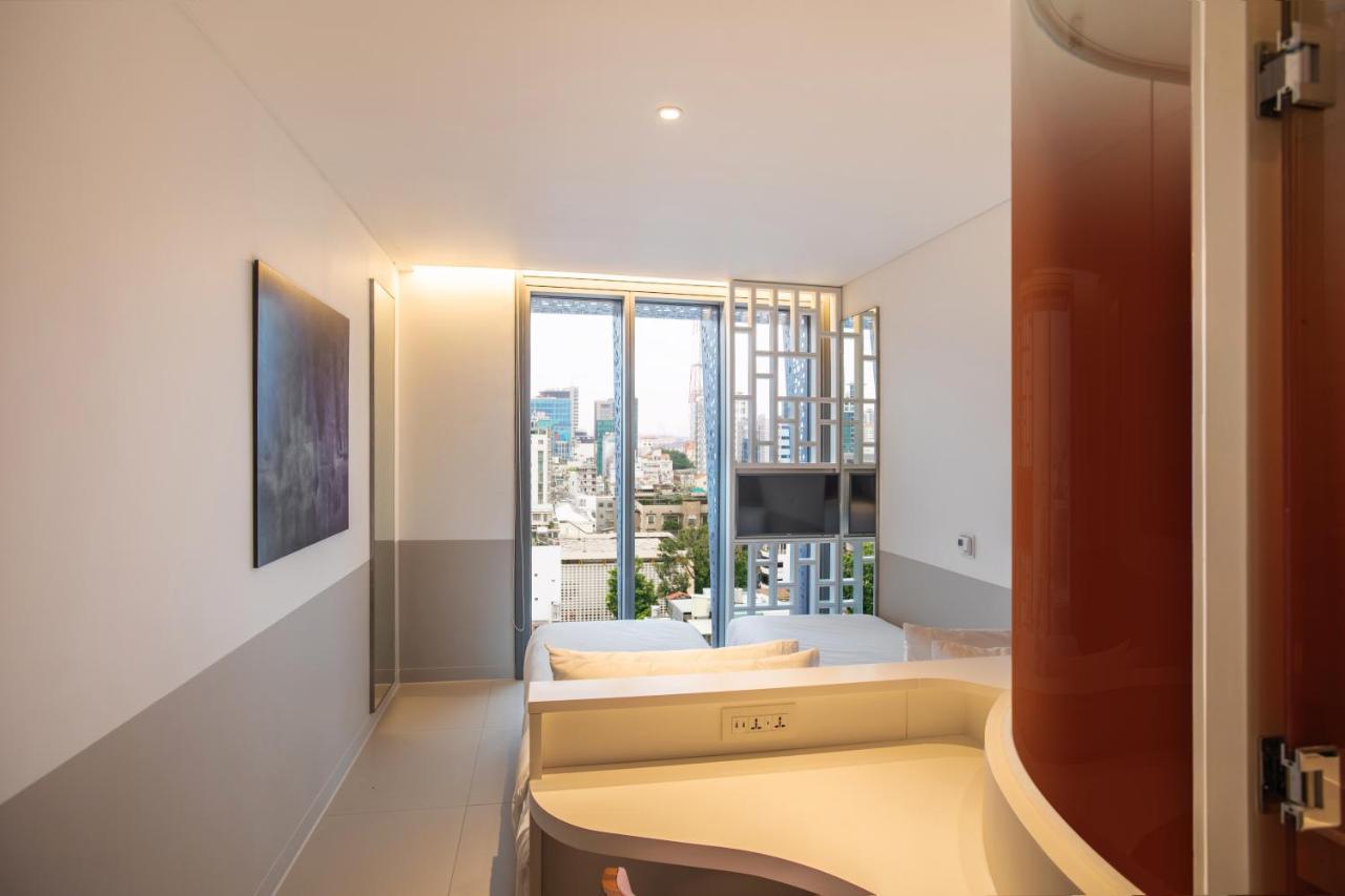 Khách sạn Wink - 24hrs & Rooftop Pool Bar 4*