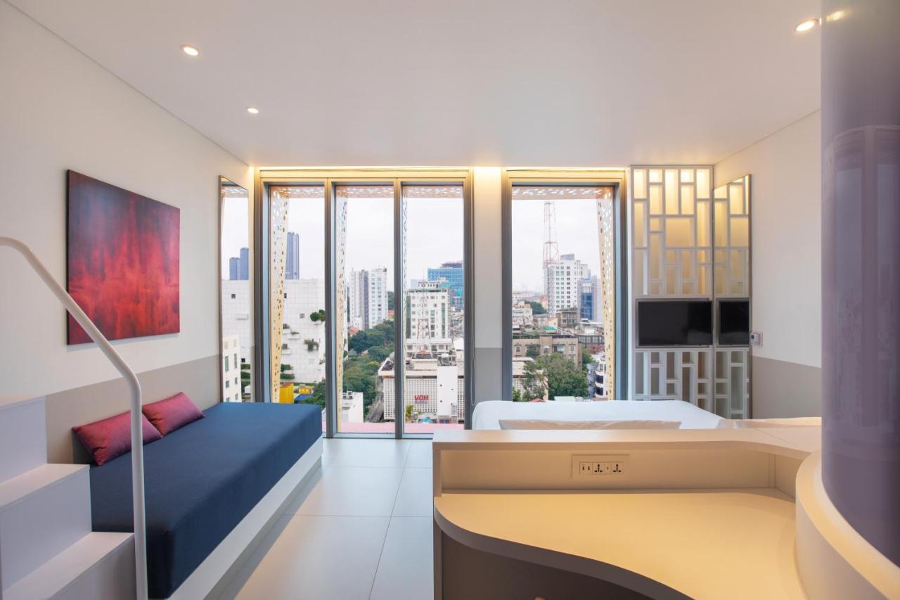 Wink - 24hrs & Rooftop Pool Bar