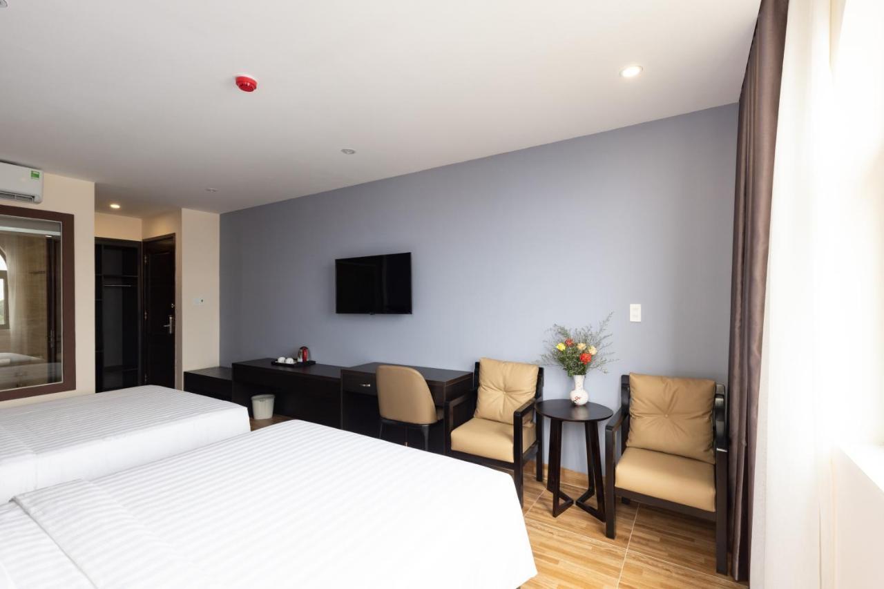 Hotel Novelty