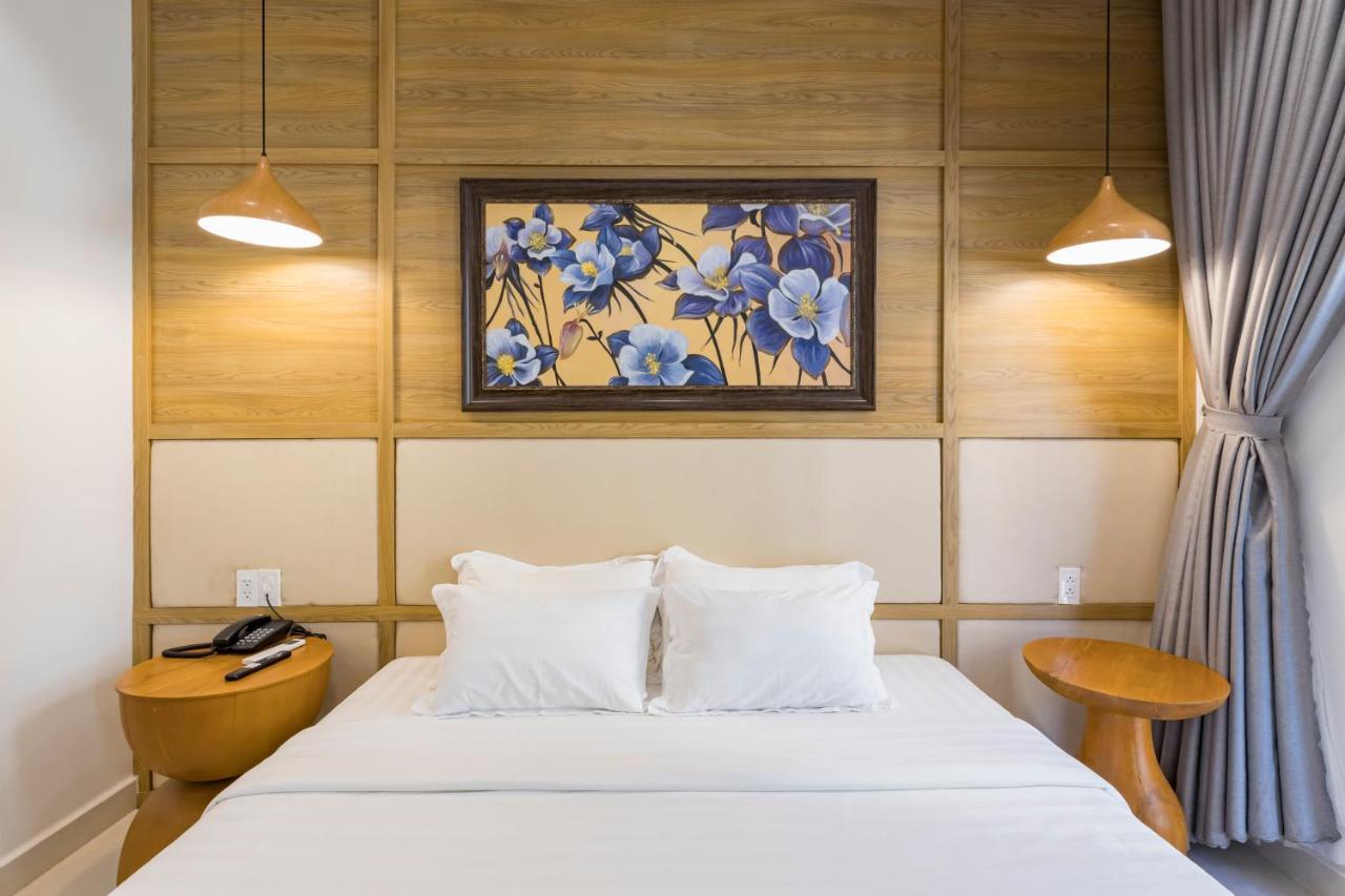 Hotel Lotus Corner & Rooftop Phu Quoc