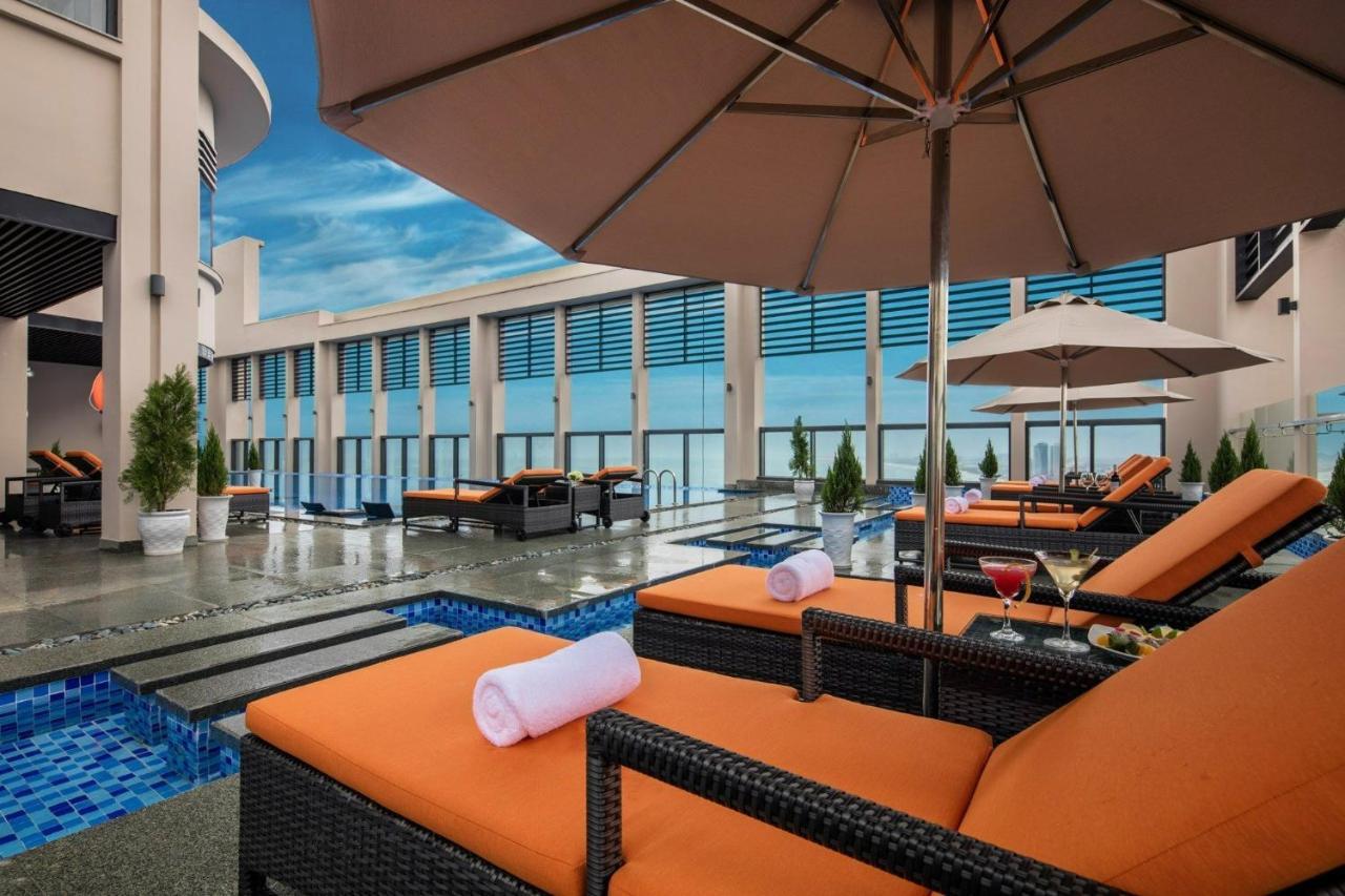 Luxury With Ocean View - 1 Minute To *