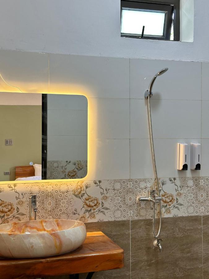 Hostel Felila & Tours *