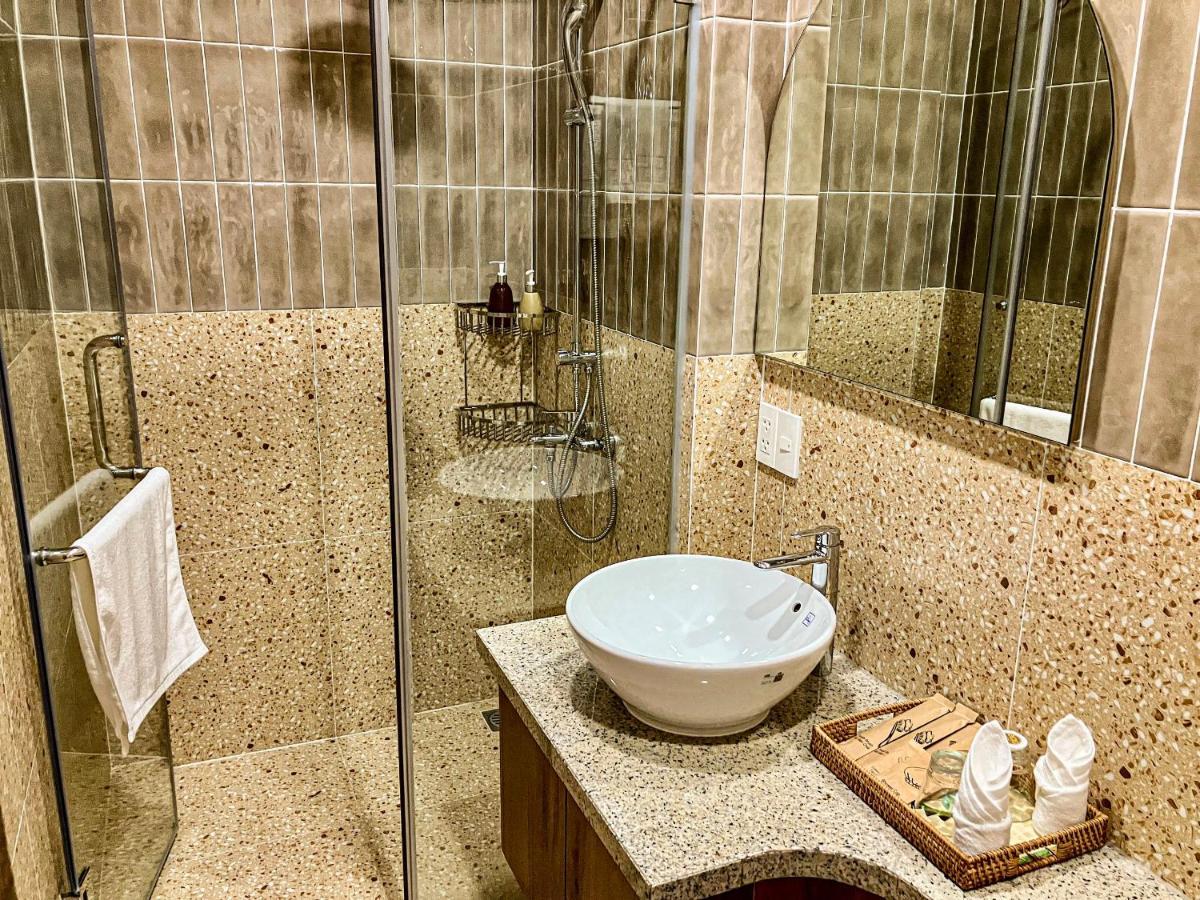 Aurora & Cafe Hotel Phu Quoc
