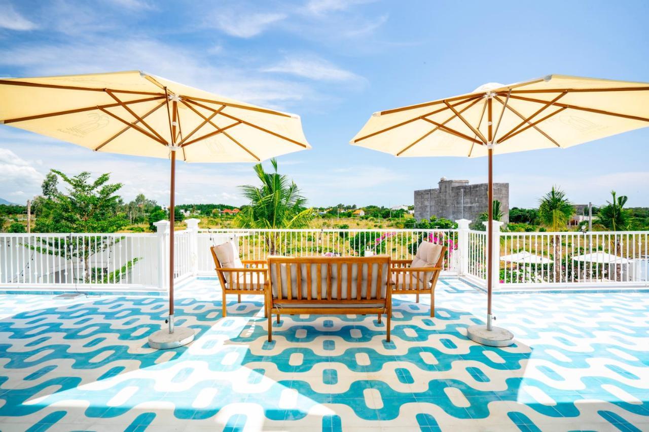 Khu nghỉ mát Mia Luxury Binh Chau
