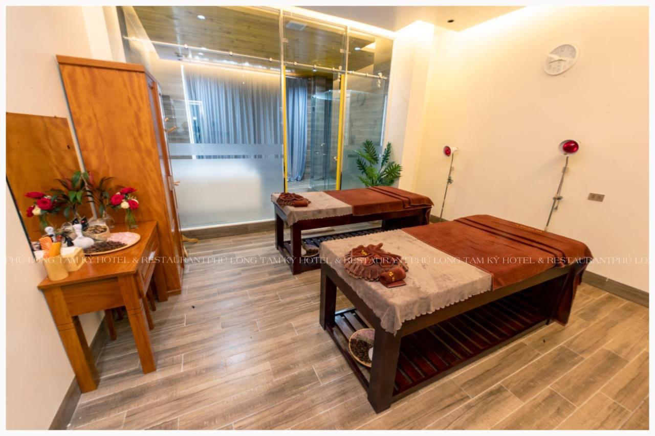 Phu Long & Restaurant Hotel