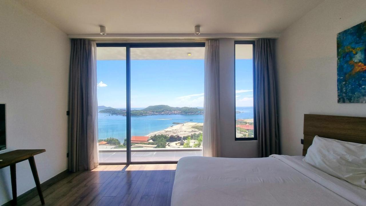 Promotion Early Booker Ocean Front 500m2 With 4 Bedrooms And Swimming Pool *