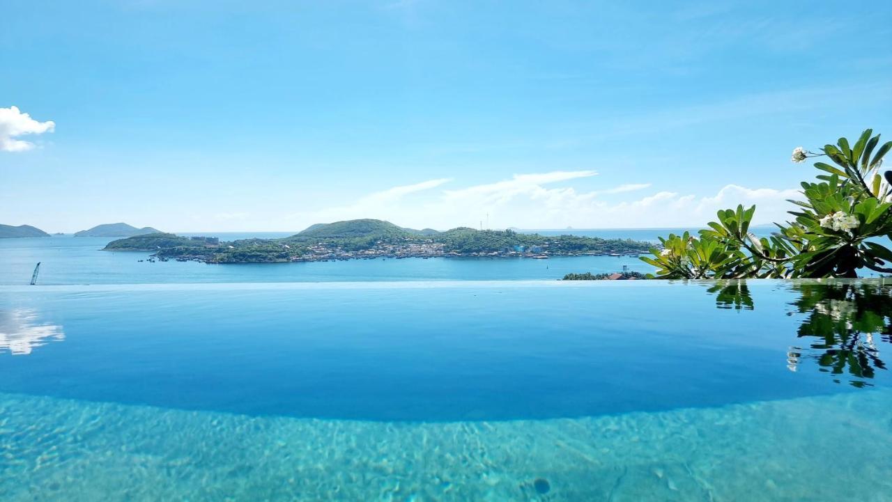 Promotion Early Booker Ocean Front 500m2 With 4 Bedrooms And Swimming Pool Villa Nha Trang