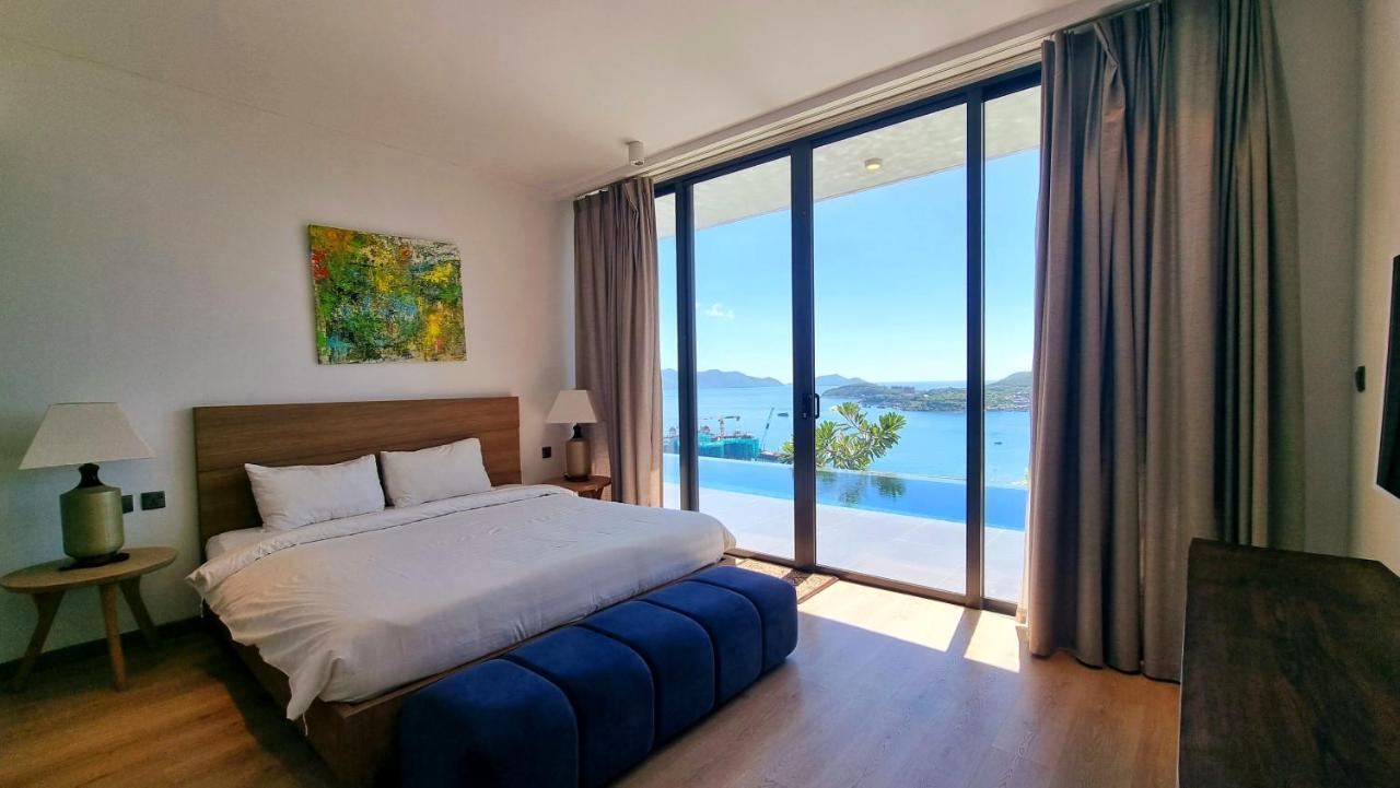 Villa Promotion Early Booker Ocean Front 500m2 With 4 Bedrooms And Swimming Pool *