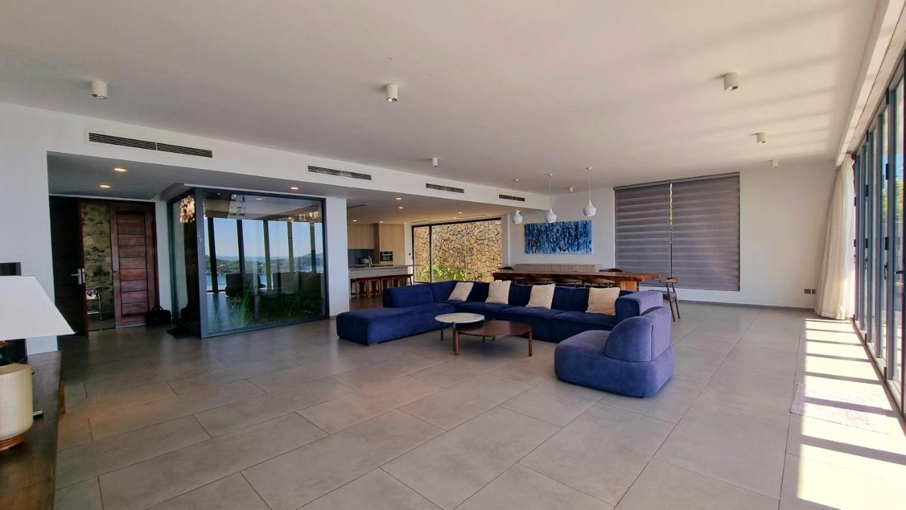 Villa Promotion Early Booker Ocean Front 500m2 With 4 Bedrooms And Swimming Pool