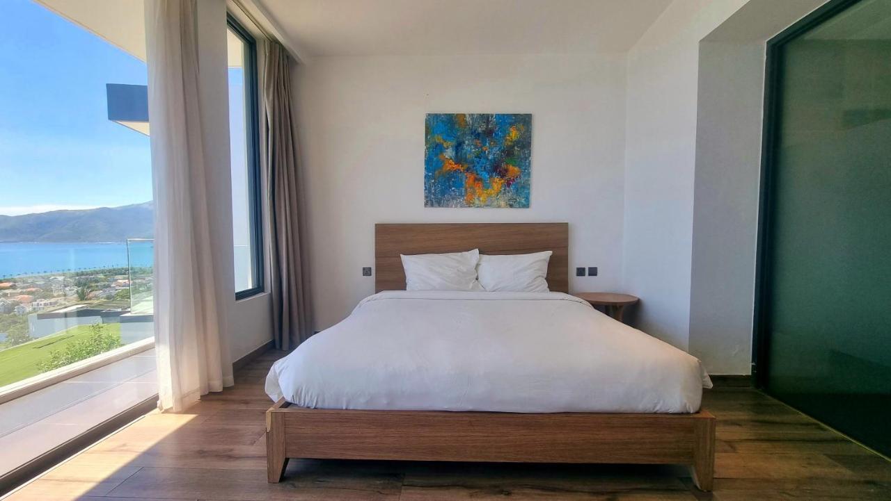Promotion Early Booker Ocean Front 500m2 With 4 Bedrooms And Swimming Pool Villa Nha Trang