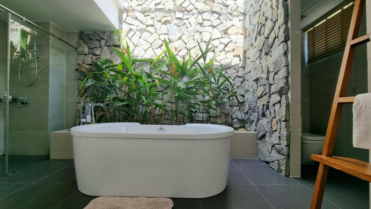 Promotion Early Booker Ocean Front 500m2 With 4 Bedrooms And Swimming Pool Villa *