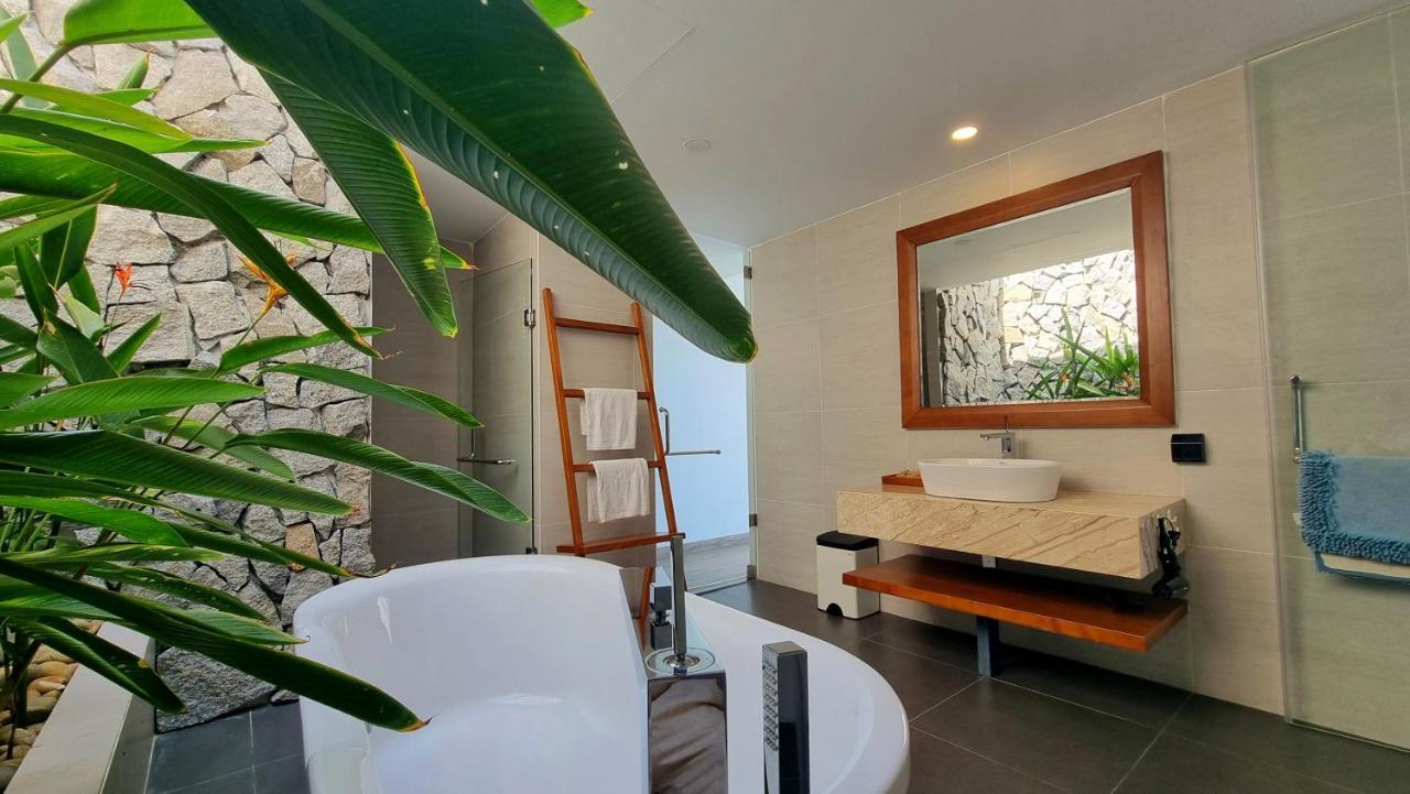 Promotion Early Booker Ocean Front 500m2 With 4 Bedrooms And Swimming Pool Villa *