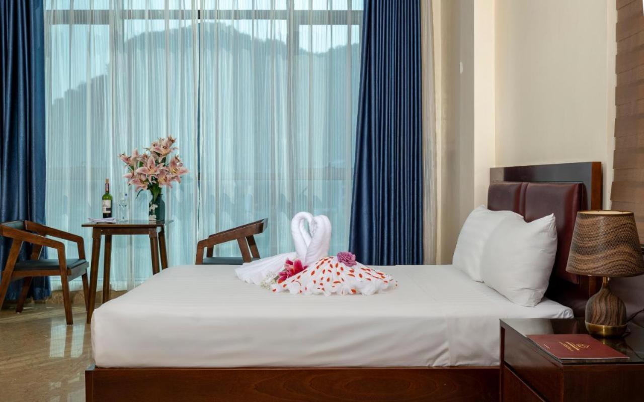 Aroma Cat Ba Sea View Hotel *