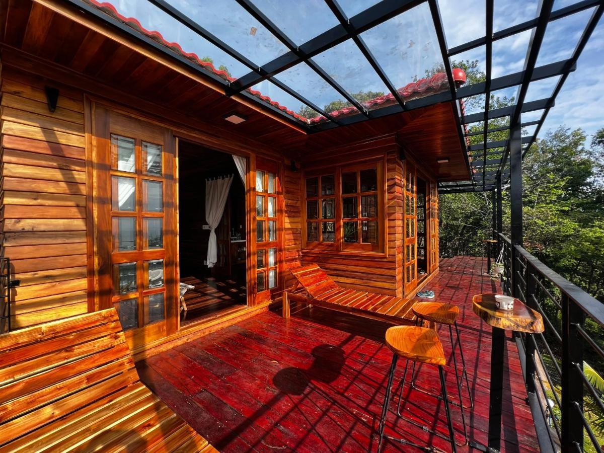Ong Vinh House - Living Among Nature ! Phu Quoc