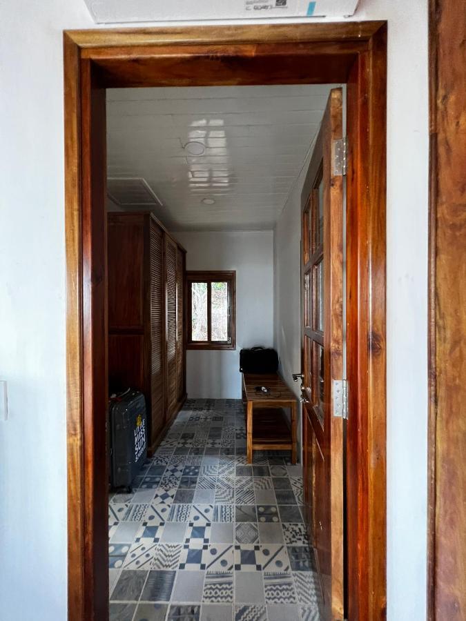 Ong Vinh House - Living Among Nature ! *