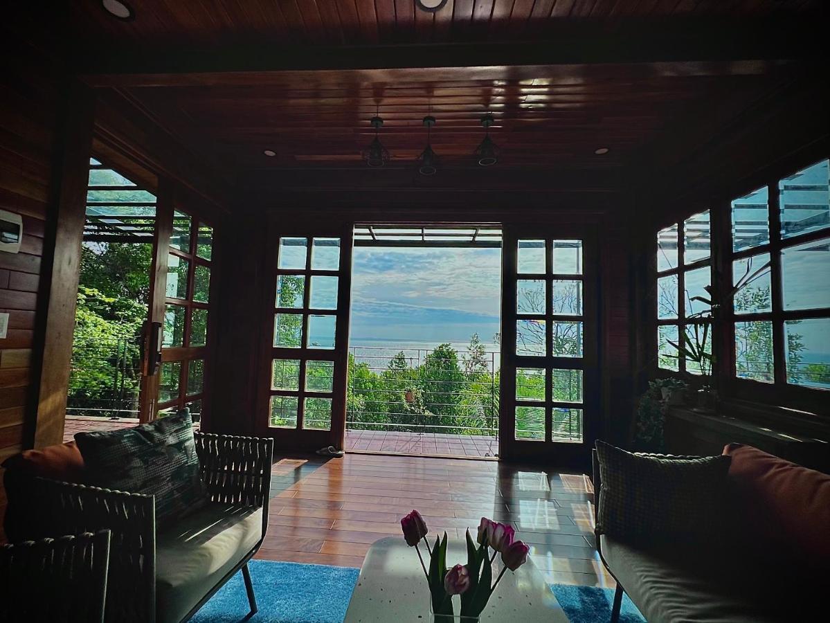 Ong Vinh House - Living Among Nature ! * Phu Quoc