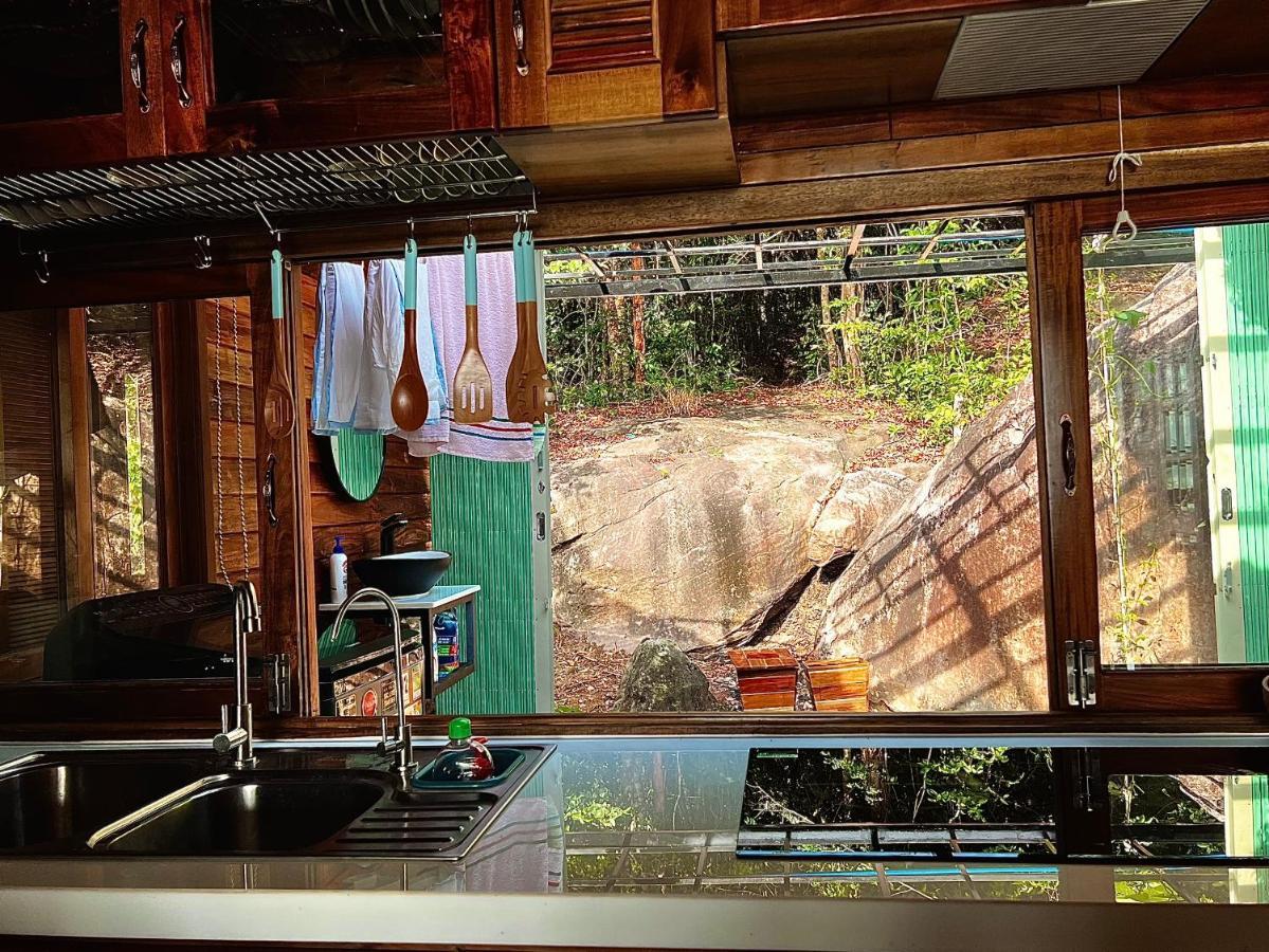 Ong Vinh House - Living Among Nature ! * Phu Quoc