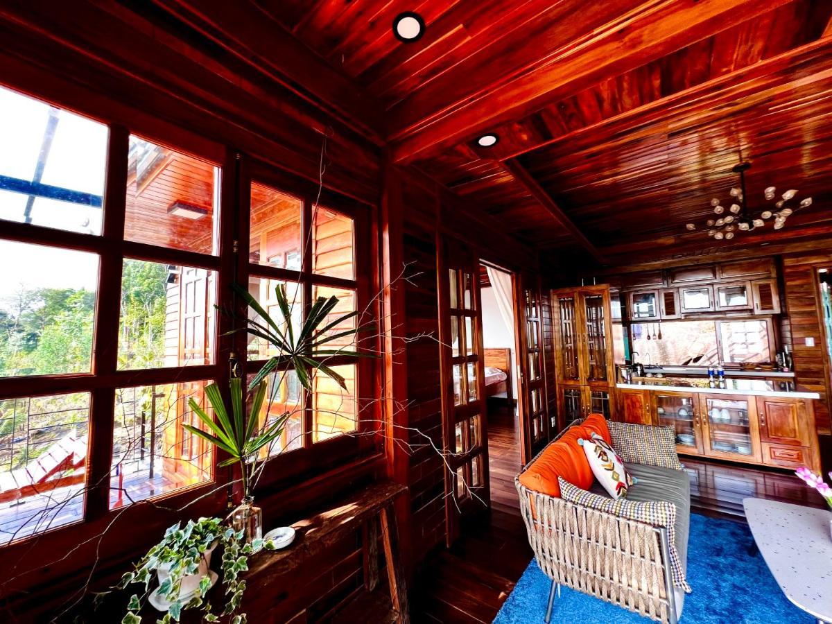 Ong Vinh House - Living Among Nature ! Phu Quoc