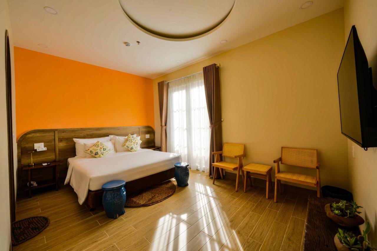 Aurora & Cafe Hotel 4*
