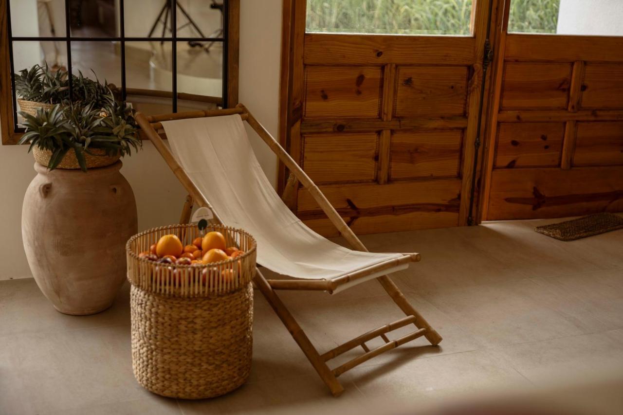 Country Road Apartment *
