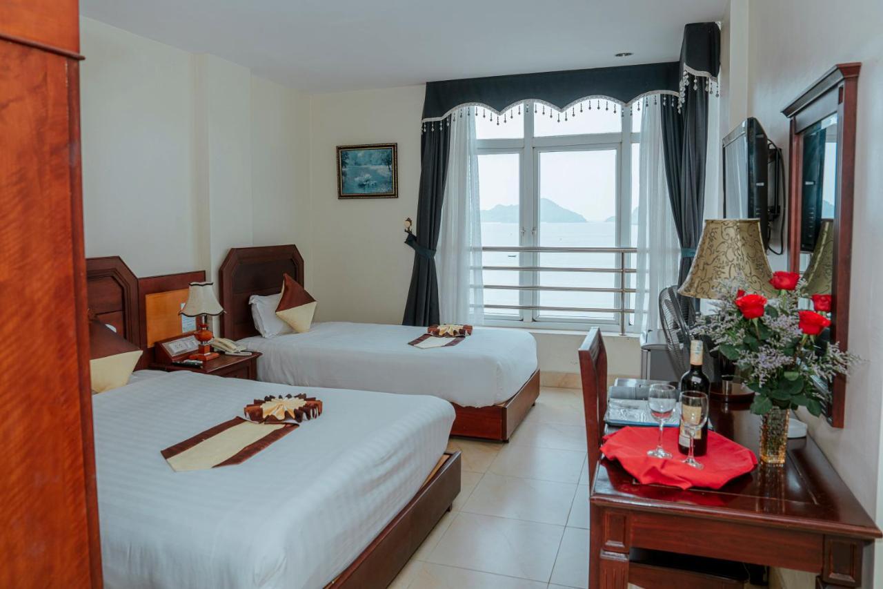 Hotel Hung Long Harbour