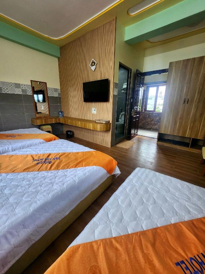 Tan Coffee Rooftop Hotel 2*