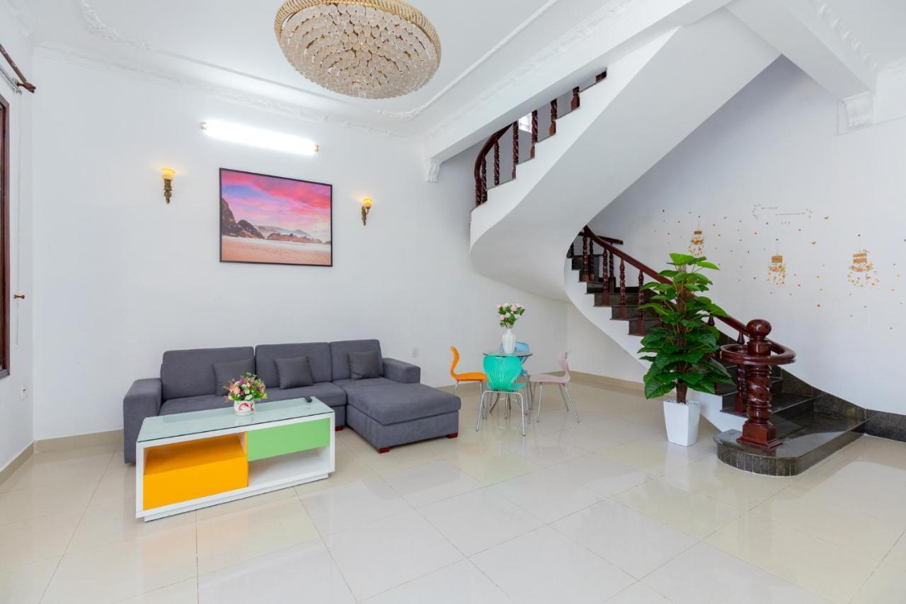 11b - Bai Sau Thuy Gan Bien - Free Loa Keo Karaoke - Ban Bida Lo Villa *