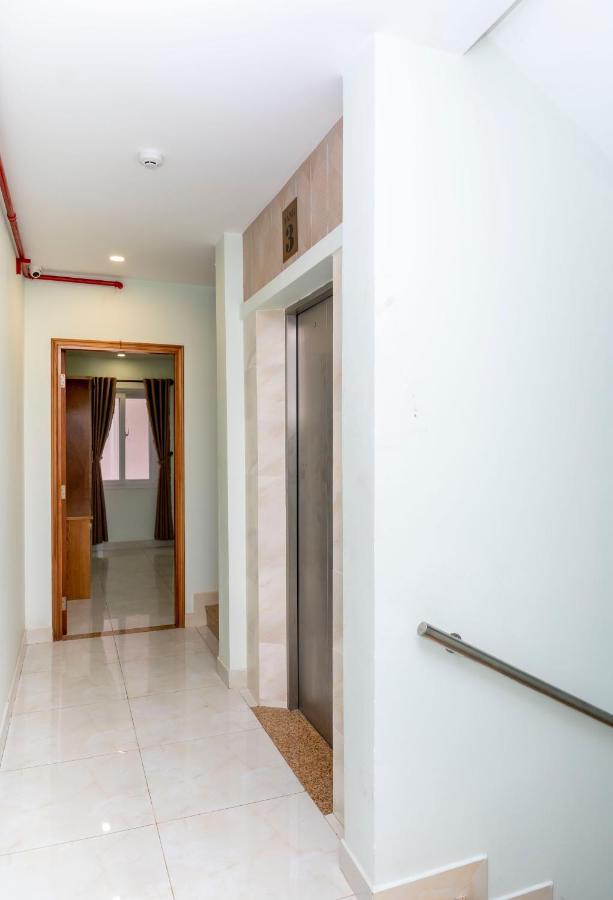 Tnh Khách sạn *