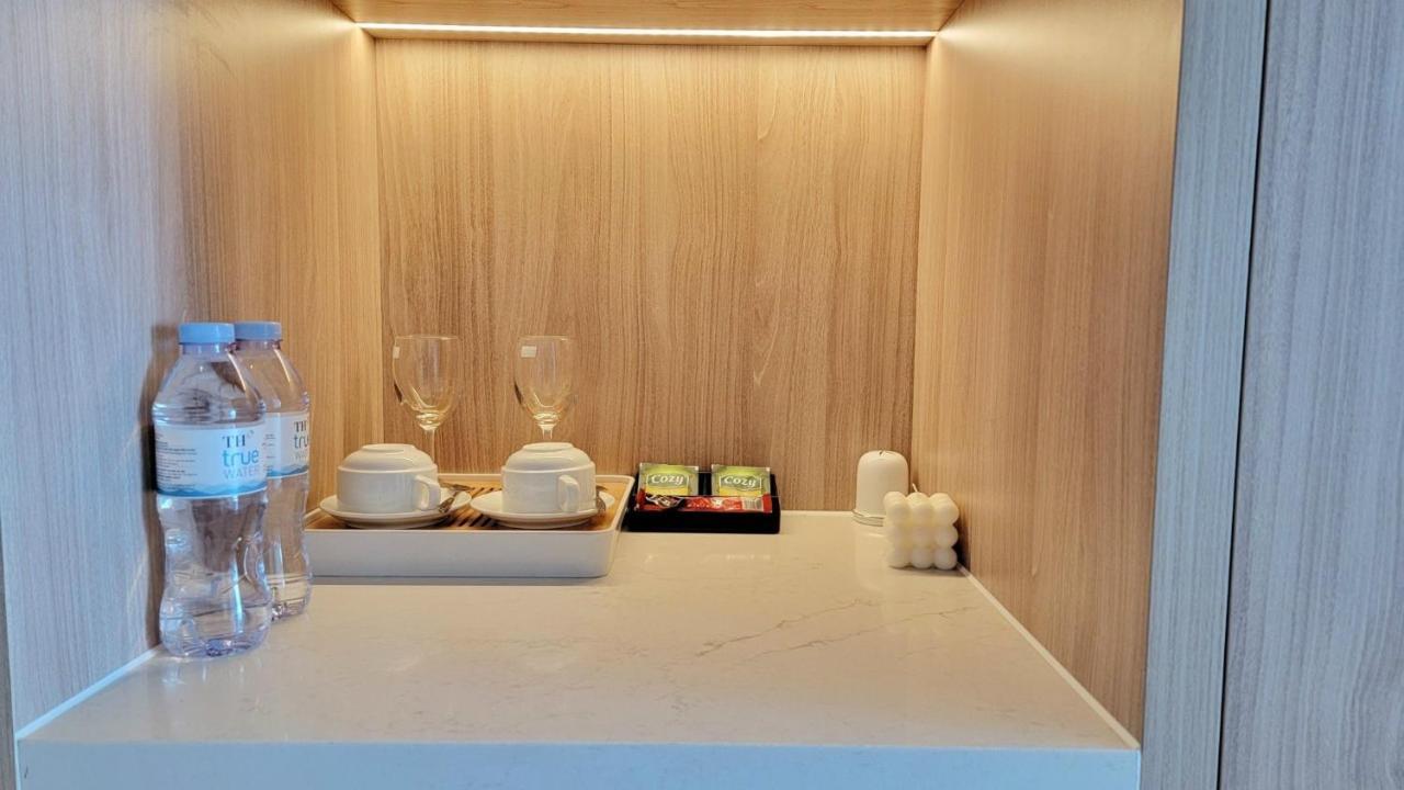 Luxury Waterfront A La Carte Ha Long
